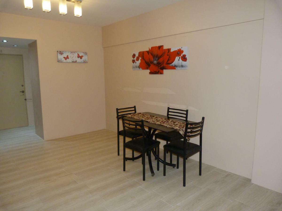 Esmeralda Y Tucuman Apartment *